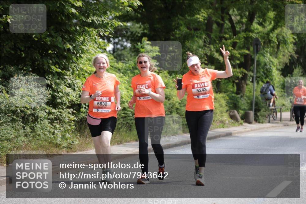 15.06.2025 - REWE Women's Run Jannik Wohlers http://msf.ph/oto/7943642 15.06.2025 10:16:44 Laufen 5243, 5632 meine-sportfotos.de