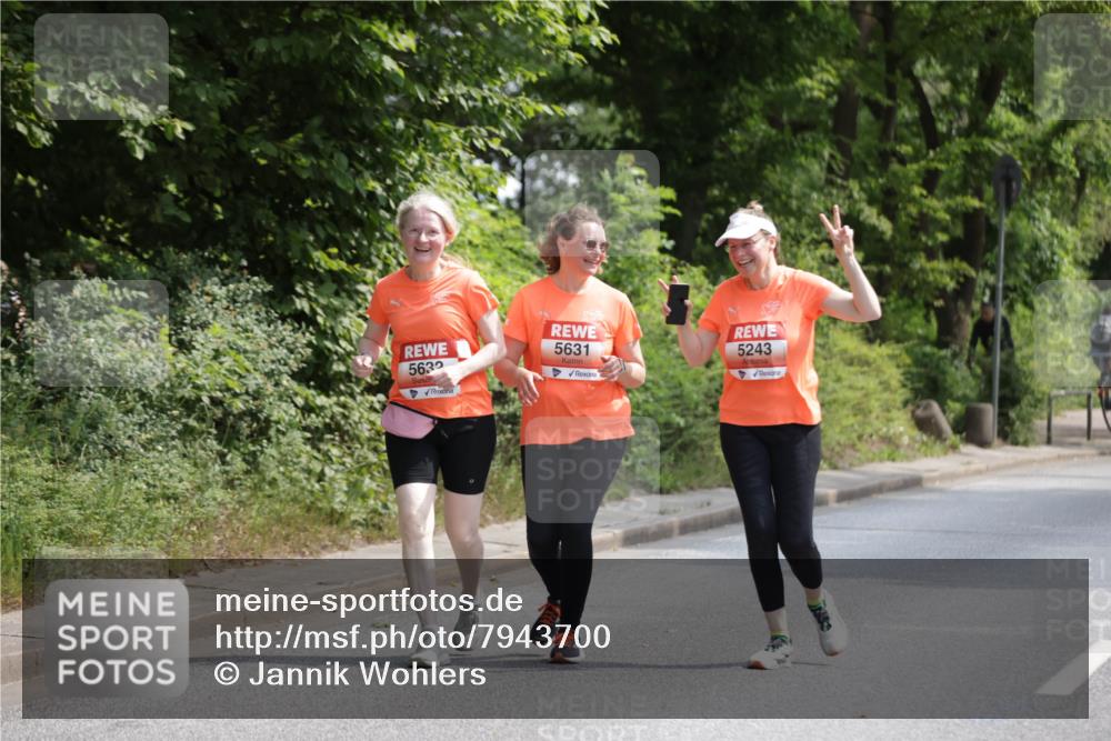15.06.2025 - REWE Women's Run Jannik Wohlers http://msf.ph/oto/7943700 15.06.2025 10:16:44 Laufen 5632, 5631, 5243 meine-sportfotos.de