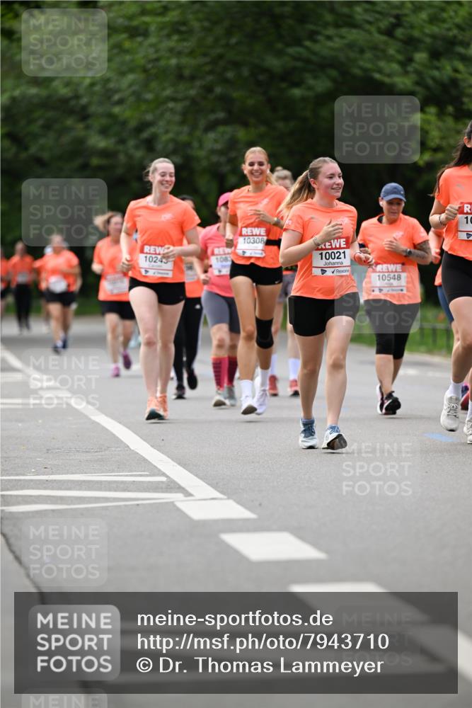 15.06.2025 - REWE Women's Run Dr. Thomas Lammeyer http://msf.ph/oto/7943710 15.06.2025 09:22:10 Laufen 10308, 10243, 1083, 10021, 10548, 10, 4 meine-sportfotos.de