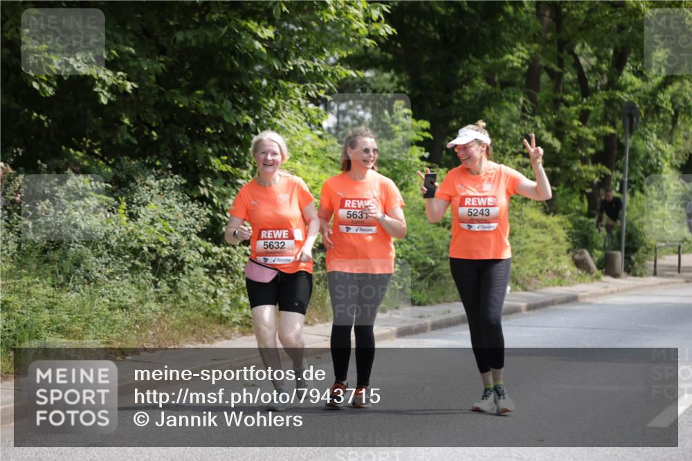 15.06.2025 - REWE Women's Run Jannik Wohlers http://msf.ph/oto/7943715 15.06.2025 10:16:45 Laufen 5632, 563, 5243 meine-sportfotos.de