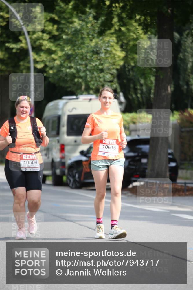 15.06.2025 - REWE Women's Run Jannik Wohlers http://msf.ph/oto/7943717 15.06.2025 10:02:53 Laufen 10504, 10616 meine-sportfotos.de