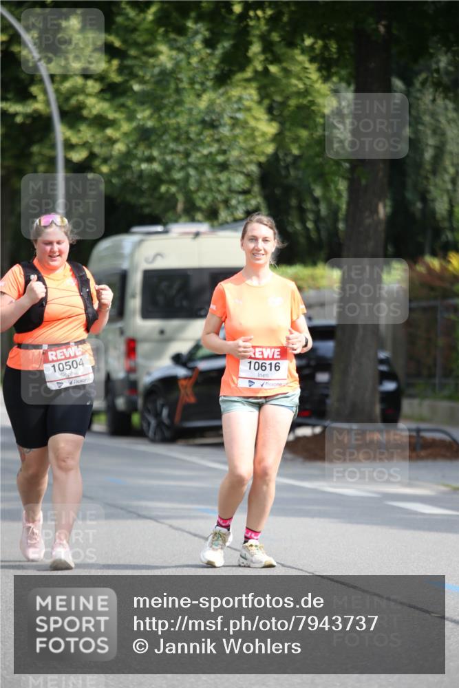 15.06.2025 - REWE Women's Run Jannik Wohlers http://msf.ph/oto/7943737 15.06.2025 10:02:54 Laufen 10504, 4, 10616 meine-sportfotos.de