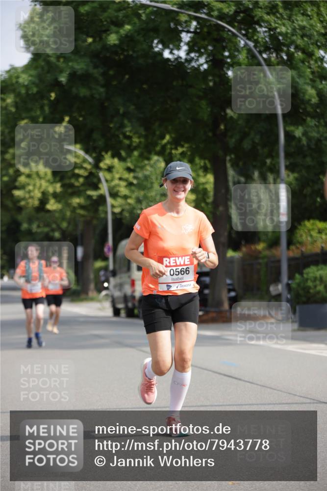 15.06.2025 - REWE Women's Run Jannik Wohlers http://msf.ph/oto/7943778 15.06.2025 08:47:16 Laufen 0566 meine-sportfotos.de