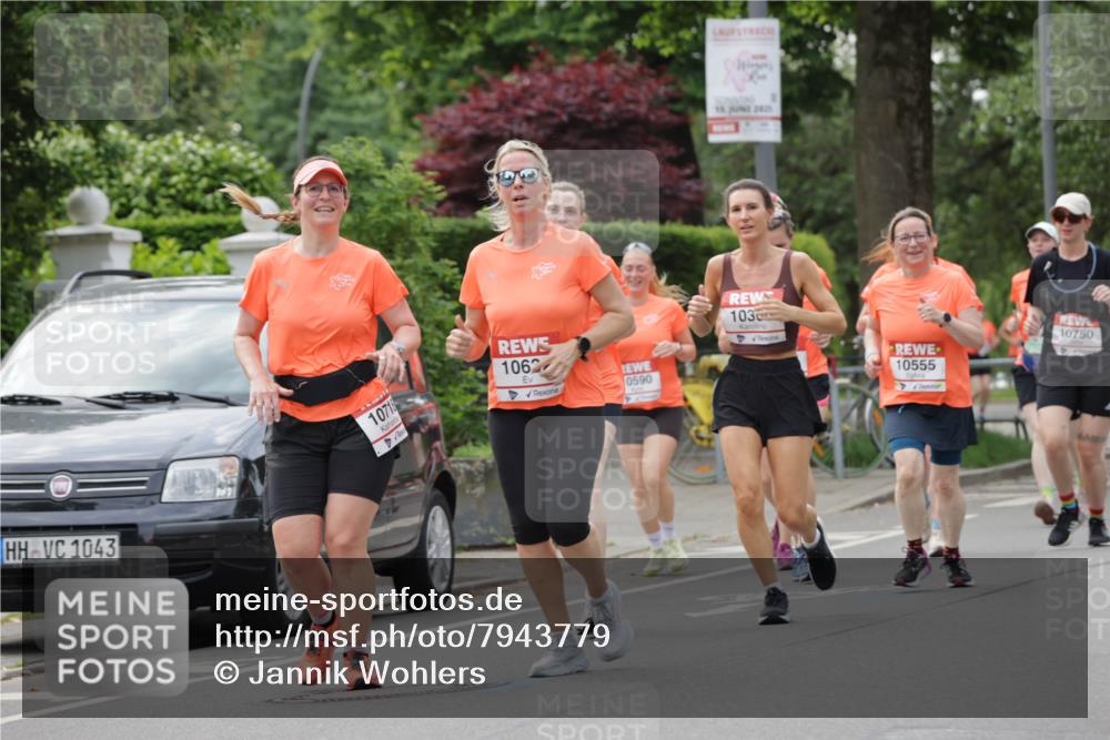 15.06.2025 - REWE Women's Run Jannik Wohlers http://msf.ph/oto/7943779 15.06.2025 08:29:08 Laufen 1043, 0590, 10718, 1062, 4, 2025, 103, 10555, 10750 meine-sportfotos.de