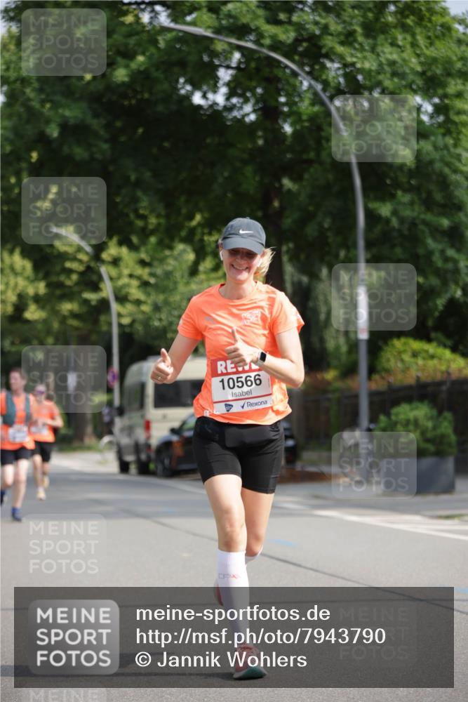 15.06.2025 - REWE Women's Run Jannik Wohlers http://msf.ph/oto/7943790 15.06.2025 08:47:17 Laufen 10566, 4 meine-sportfotos.de