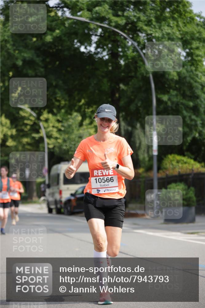 15.06.2025 - REWE Women's Run Jannik Wohlers http://msf.ph/oto/7943793 15.06.2025 08:47:17 Laufen 10566 meine-sportfotos.de