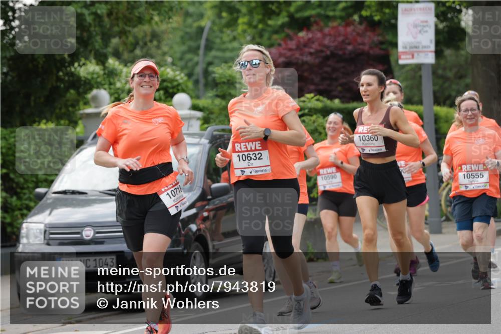 15.06.2025 - REWE Women's Run Jannik Wohlers http://msf.ph/oto/7943819 15.06.2025 08:29:09 Laufen 1043, 10718, 10632, 10590, 10360, 20, 10555 meine-sportfotos.de
