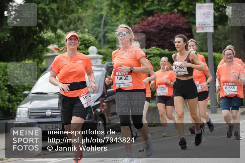 15.06.2025 - REWE Women's Run Jannik Wohlers http://msf.ph/oto/7943824 15.06.2025 08:29:09 Laufen 1043, 10718, 10632, 10590, 10360, 2925, 0, 10555 meine-sportfotos.de