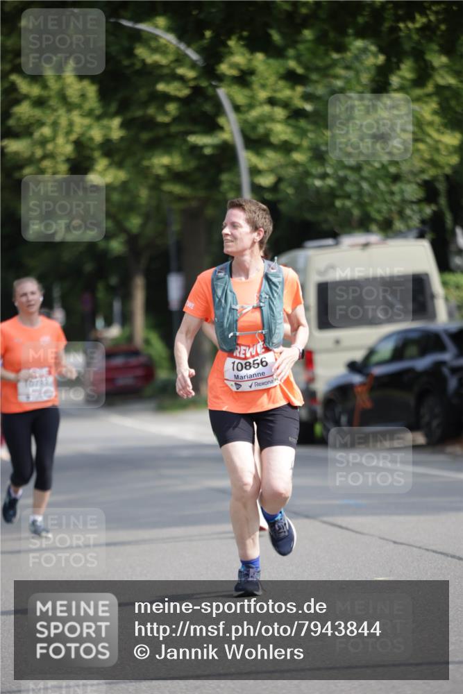 15.06.2025 - REWE Women's Run Jannik Wohlers http://msf.ph/oto/7943844 15.06.2025 08:47:19 Laufen 783, 10856 meine-sportfotos.de