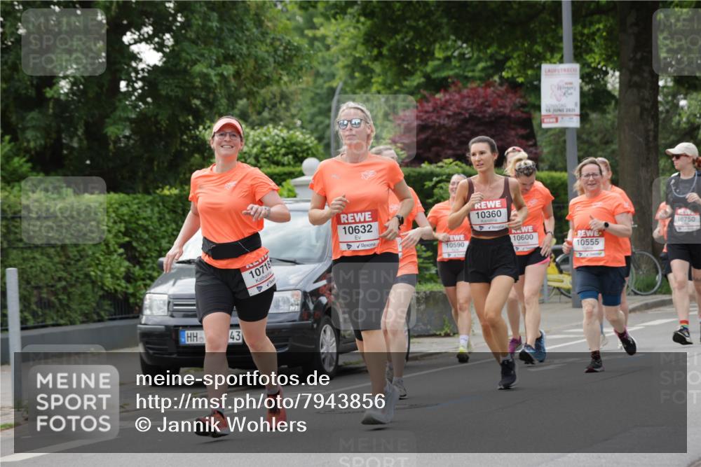 15.06.2025 - REWE Women's Run Jannik Wohlers http://msf.ph/oto/7943856 15.06.2025 08:29:09 Laufen 43, 10718, 15, 2025, 10632, 10360, 10750, 10600, 10590, 10555 meine-sportfotos.de