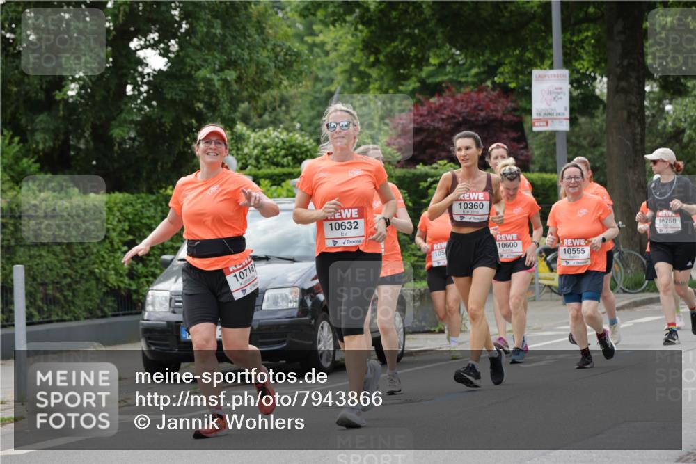 15.06.2025 - REWE Women's Run Jannik Wohlers http://msf.ph/oto/7943866 15.06.2025 08:29:09 Laufen 10632, 10718, 105, 10360, 15, 2025, 10600, 10555, 10750 meine-sportfotos.de