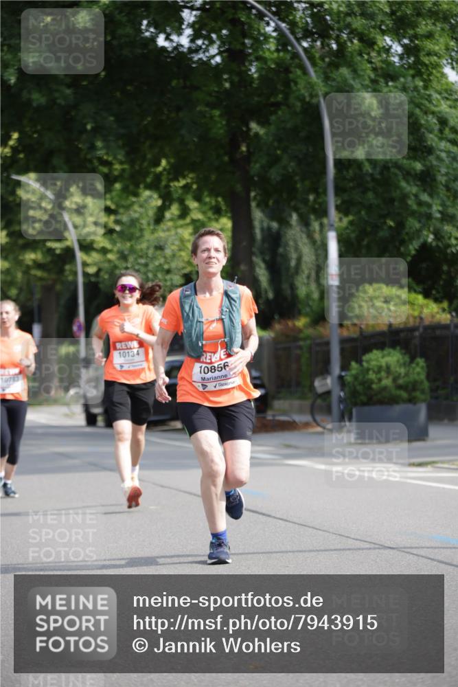 15.06.2025 - REWE Women's Run Jannik Wohlers http://msf.ph/oto/7943915 15.06.2025 08:47:21 Laufen 10783, 10134, 10856 meine-sportfotos.de