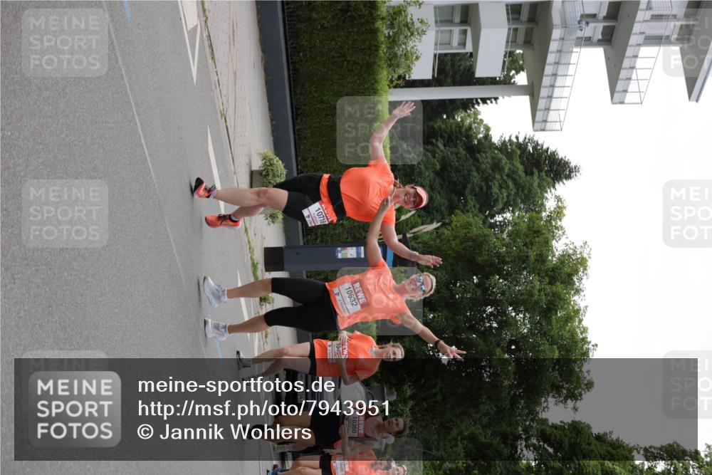 15.06.2025 - REWE Women's Run Jannik Wohlers http://msf.ph/oto/7943951 15.06.2025 08:29:11 Laufen 10718, 10632, 10360, 1045, 10600, 1043 meine-sportfotos.de