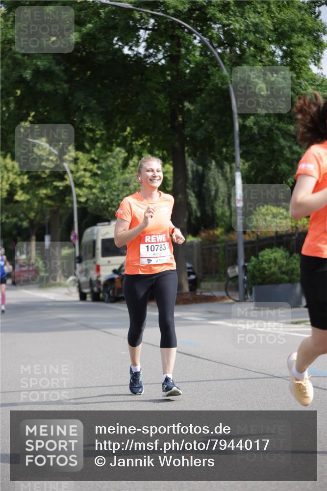 15.06.2025 - REWE Women's Run Jannik Wohlers http://msf.ph/oto/7944017 15.06.2025 08:47:23 Laufen 10783 meine-sportfotos.de