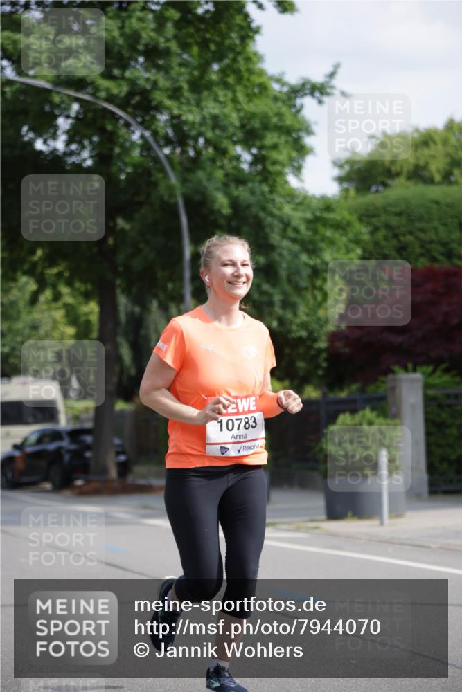 15.06.2025 - REWE Women's Run Jannik Wohlers http://msf.ph/oto/7944070 15.06.2025 08:47:24 Laufen 10783 meine-sportfotos.de