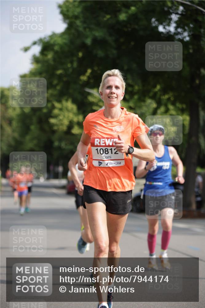 15.06.2025 - REWE Women's Run Jannik Wohlers http://msf.ph/oto/7944174 15.06.2025 08:47:30 Laufen 10812 meine-sportfotos.de