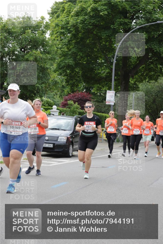 15.06.2025 - REWE Women's Run Jannik Wohlers http://msf.ph/oto/7944191 15.06.2025 08:29:20 Laufen 10169, 10148, 1043, 101, 282, 10472, 10870, 10831, 10674, 105 meine-sportfotos.de