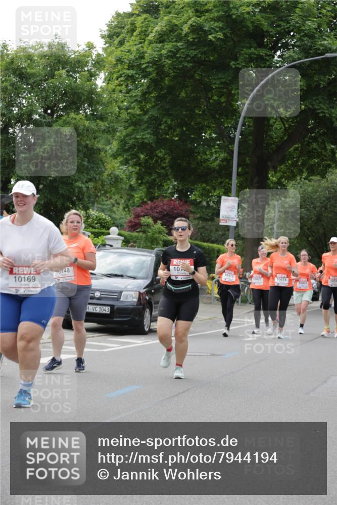 15.06.2025 - REWE Women's Run Jannik Wohlers http://msf.ph/oto/7944194 15.06.2025 08:29:20 Laufen 10169, 148, 1043, 10, 10472, 10870, 10674, 1053, 10831 meine-sportfotos.de