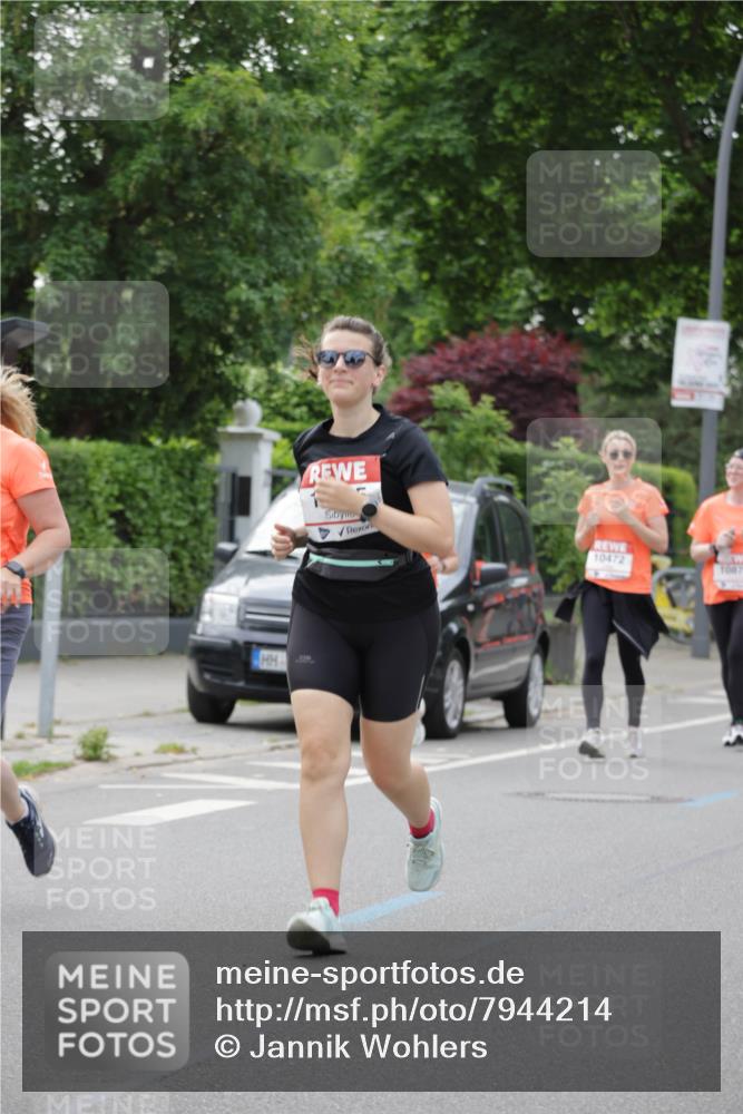 15.06.2025 - REWE Women's Run Jannik Wohlers http://msf.ph/oto/7944214 15.06.2025 08:29:21 Laufen 10472 meine-sportfotos.de