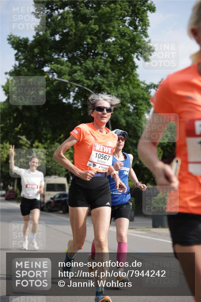 15.06.2025 - REWE Women's Run Jannik Wohlers http://msf.ph/oto/7944242 15.06.2025 08:47:32 Laufen 10771, 10567 meine-sportfotos.de