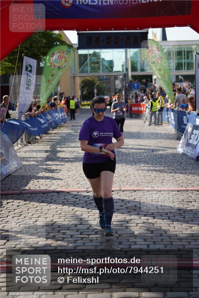 13.06.2025 - Holstenköstenlauf Felixshl http://msf.ph/oto/7944251 13.06.2025 18:09:52 Laufen 2734, 3036, 3037, 3863, 3963 meine-sportfotos.de