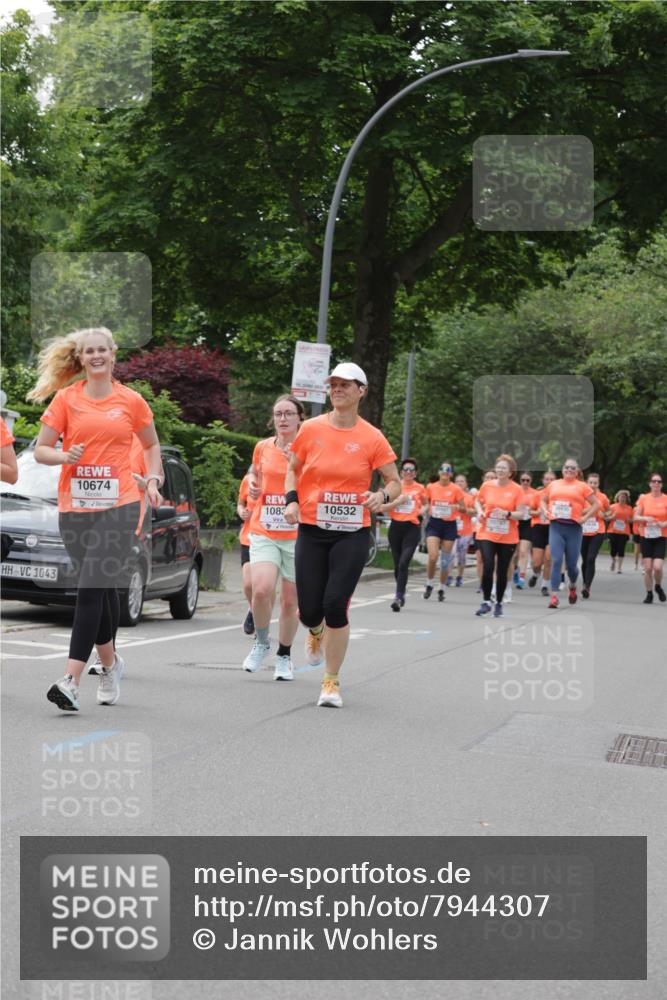 15.06.2025 - REWE Women's Run Jannik Wohlers http://msf.ph/oto/7944307 15.06.2025 08:29:23 Laufen 1043, 10674, 1083, 10532, 10757 meine-sportfotos.de
