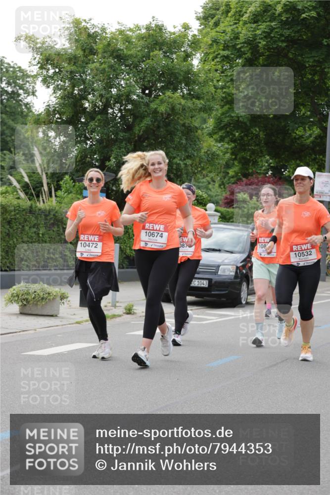 15.06.2025 - REWE Women's Run Jannik Wohlers http://msf.ph/oto/7944353 15.06.2025 08:29:24 Laufen 10472, 10674, 087, 1043, 108, 10532 meine-sportfotos.de