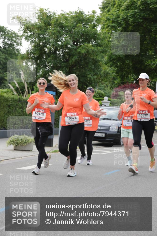15.06.2025 - REWE Women's Run Jannik Wohlers http://msf.ph/oto/7944371 15.06.2025 08:29:24 Laufen 10472, 10674, 0870, 1043, 10831, 10532 meine-sportfotos.de