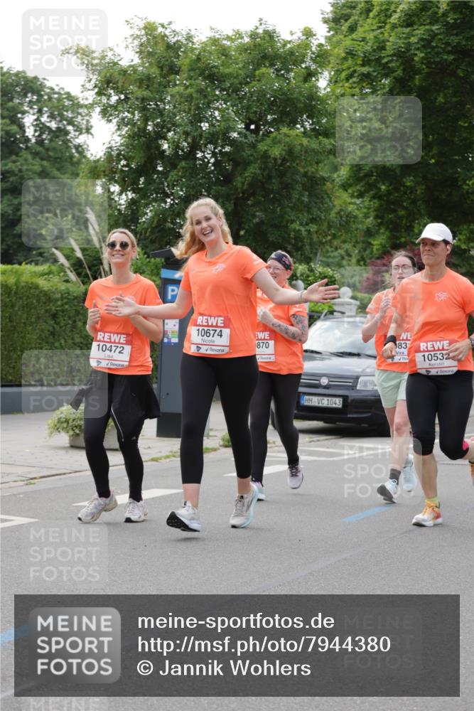 15.06.2025 - REWE Women's Run Jannik Wohlers http://msf.ph/oto/7944380 15.06.2025 08:29:25 Laufen 10472, 10674, 870, 1043, 83, 10532 meine-sportfotos.de