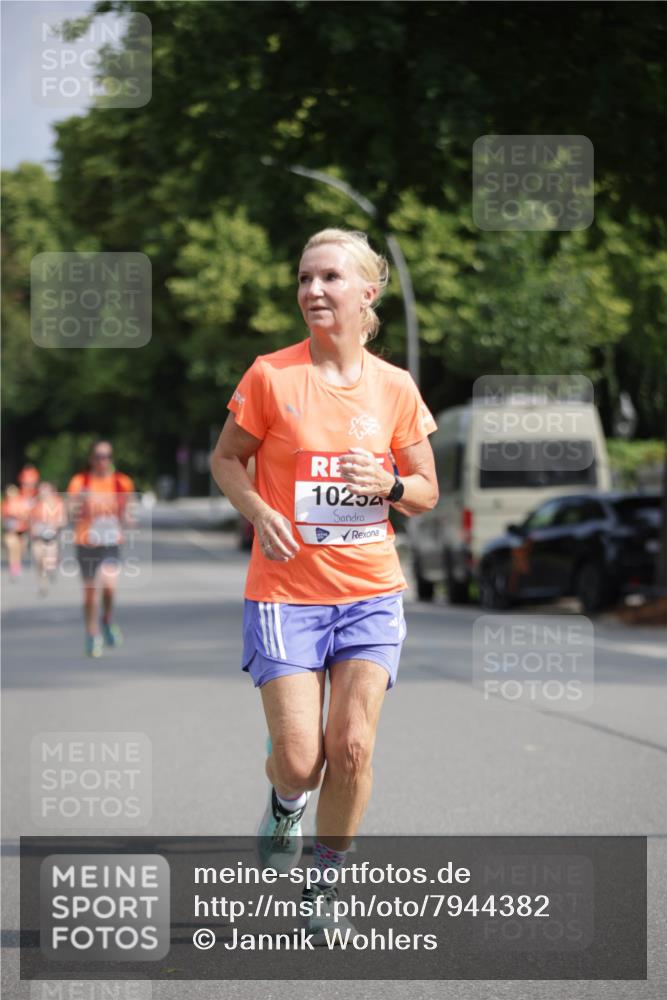 15.06.2025 - REWE Women's Run Jannik Wohlers http://msf.ph/oto/7944382 15.06.2025 08:47:39 Laufen 10254 meine-sportfotos.de