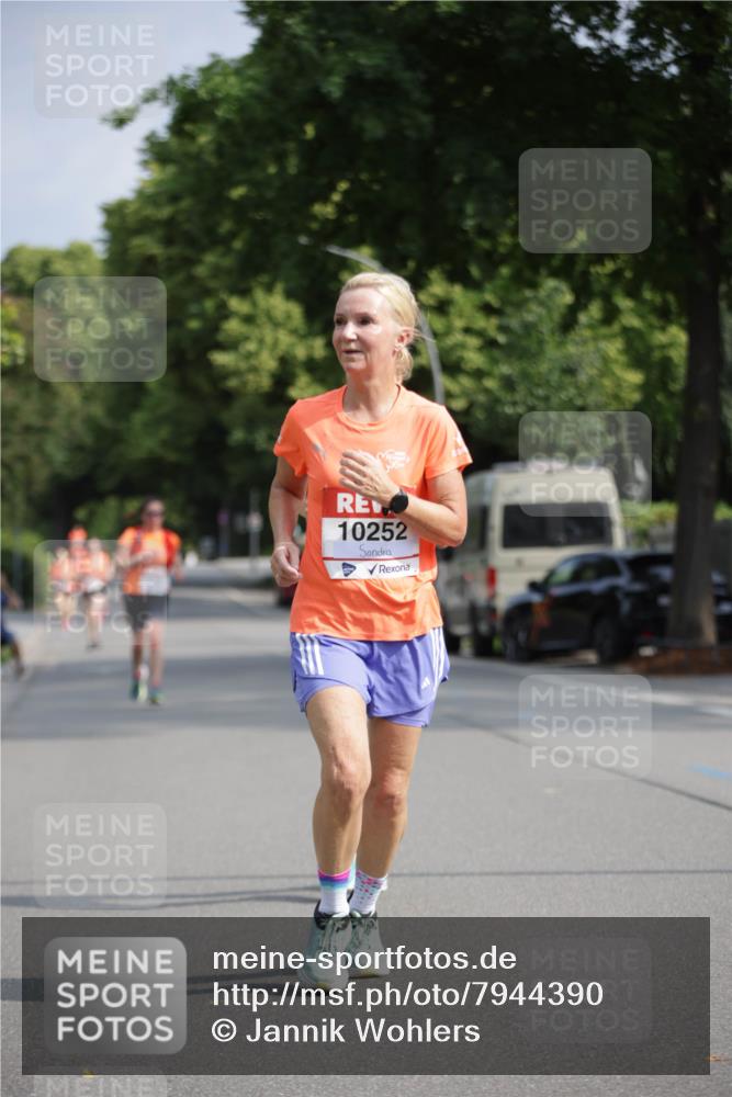 15.06.2025 - REWE Women's Run Jannik Wohlers http://msf.ph/oto/7944390 15.06.2025 08:47:39 Laufen 10252 meine-sportfotos.de