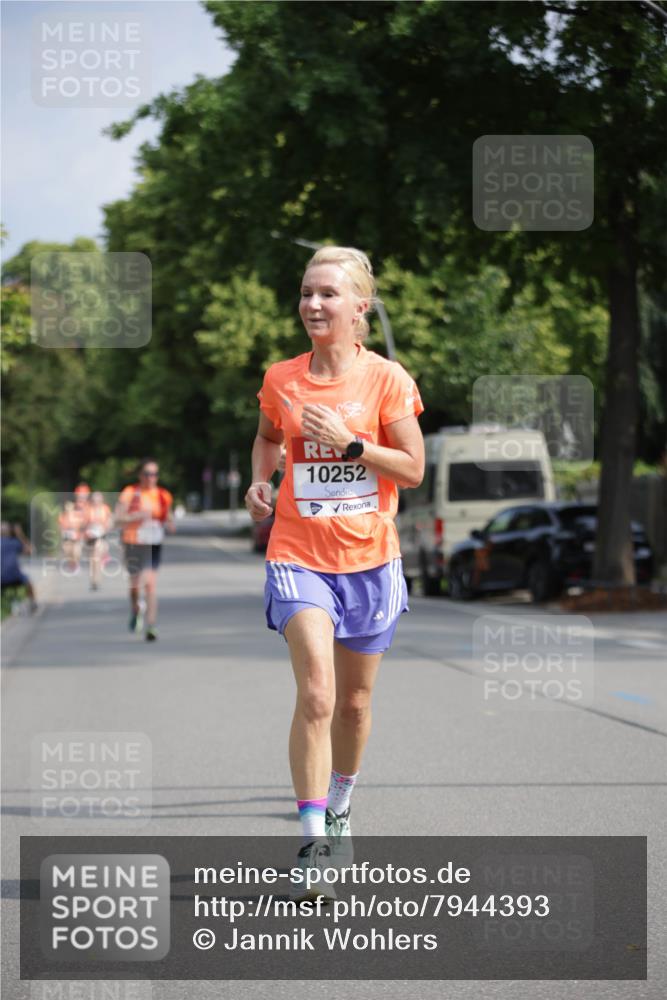 15.06.2025 - REWE Women's Run Jannik Wohlers http://msf.ph/oto/7944393 15.06.2025 08:47:39 Laufen 10252 meine-sportfotos.de