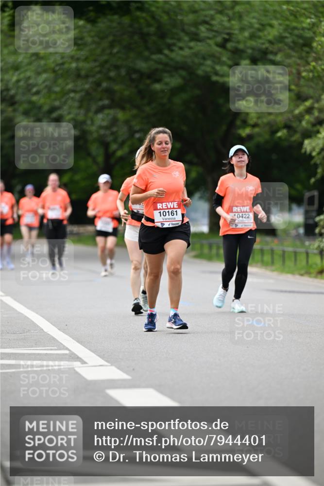 15.06.2025 - REWE Women's Run Dr. Thomas Lammeyer http://msf.ph/oto/7944401 15.06.2025 09:22:22 Laufen 10161, 0422 meine-sportfotos.de