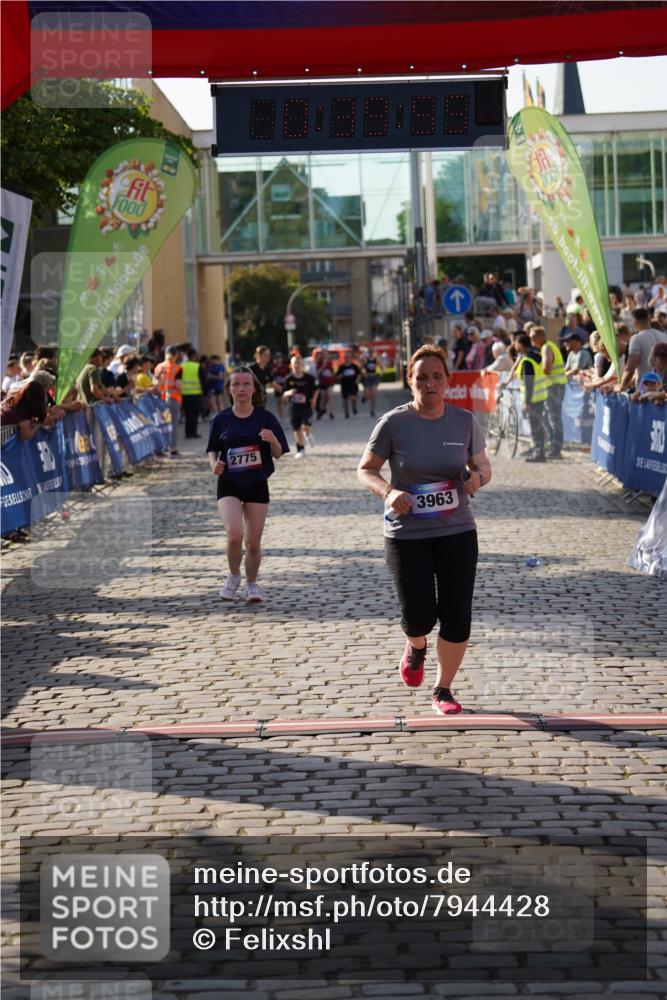 13.06.2025 - Holstenköstenlauf Felixshl http://msf.ph/oto/7944428 13.06.2025 18:09:56 Laufen 3963 meine-sportfotos.de