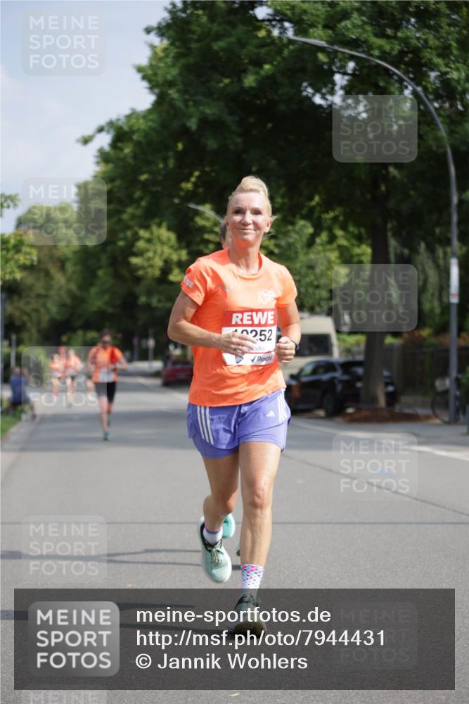 15.06.2025 - REWE Women's Run Jannik Wohlers http://msf.ph/oto/7944431 15.06.2025 08:47:40 Laufen 252 meine-sportfotos.de