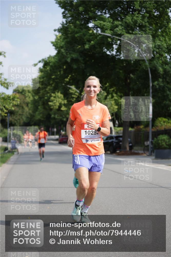 15.06.2025 - REWE Women's Run Jannik Wohlers http://msf.ph/oto/7944446 15.06.2025 08:47:40 Laufen 10252 meine-sportfotos.de