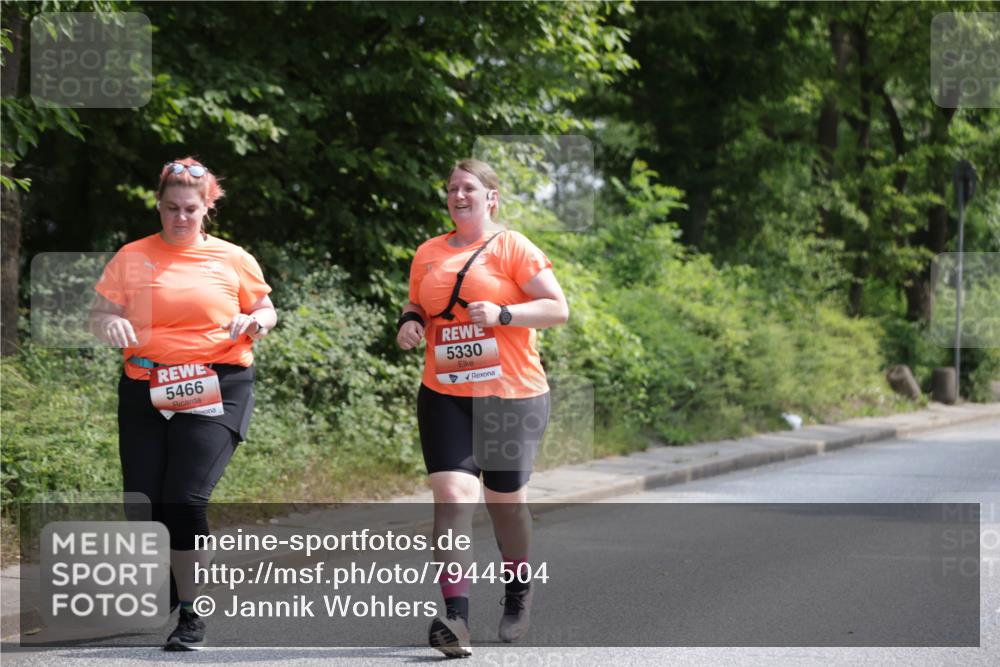 15.06.2025 - REWE Women's Run Jannik Wohlers http://msf.ph/oto/7944504 15.06.2025 10:17:17 Laufen 5466, 5330 meine-sportfotos.de
