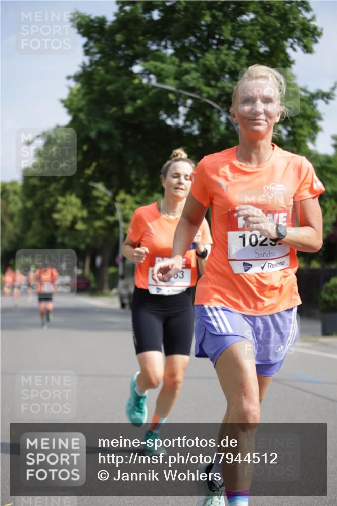 15.06.2025 - REWE Women's Run Jannik Wohlers http://msf.ph/oto/7944512 15.06.2025 08:47:41 Laufen 1029 meine-sportfotos.de