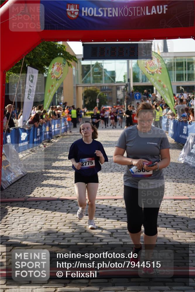 13.06.2025 - Holstenköstenlauf Felixshl http://msf.ph/oto/7944515 13.06.2025 18:09:59 Laufen 2932, 2938, 3122, 3963 meine-sportfotos.de