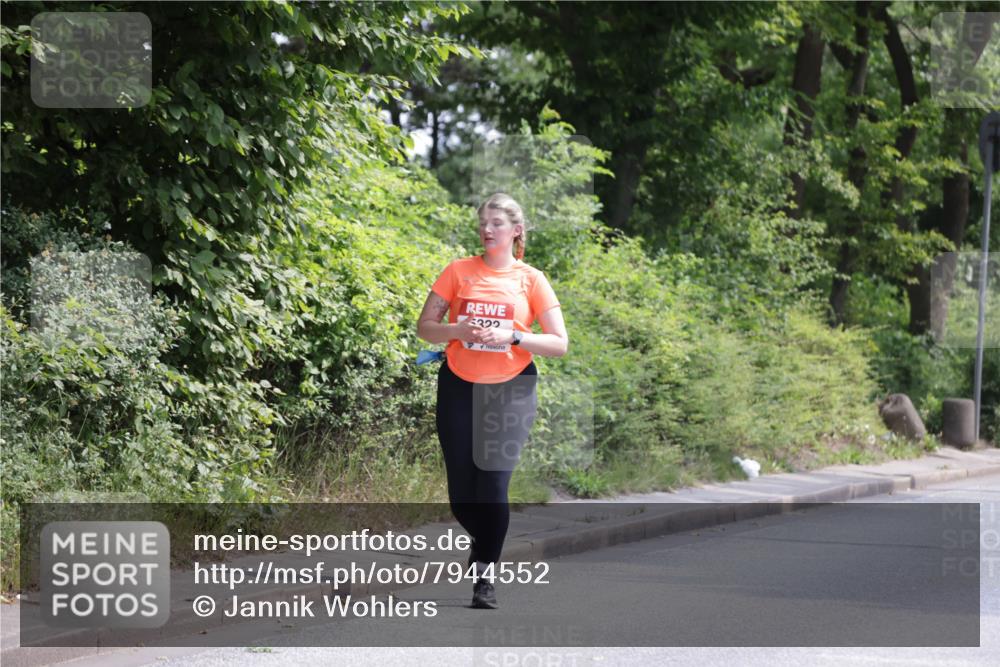 15.06.2025 - REWE Women's Run Jannik Wohlers http://msf.ph/oto/7944552 15.06.2025 10:17:51 Laufen  meine-sportfotos.de
