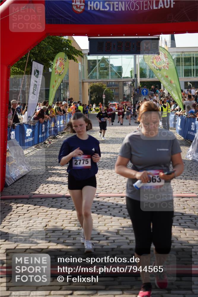 13.06.2025 - Holstenköstenlauf Felixshl http://msf.ph/oto/7944565 13.06.2025 18:09:59 Laufen 2932, 2938, 3122, 3963 meine-sportfotos.de