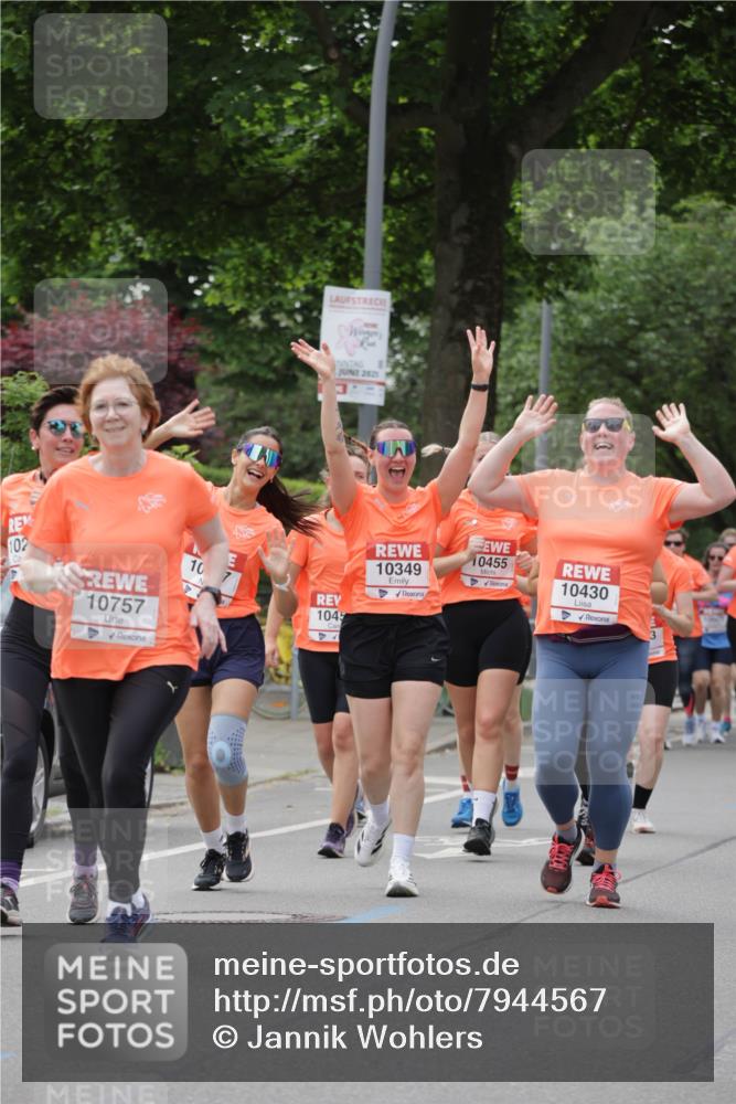 15.06.2025 - REWE Women's Run Jannik Wohlers http://msf.ph/oto/7944567 15.06.2025 08:29:29 Laufen 102, 20, 10757, 2025, 10, 7, 1045, 10349, 10455, 10430 meine-sportfotos.de