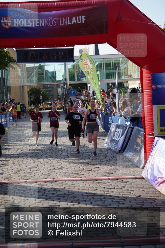 13.06.2025 - Holstenköstenlauf Felixshl http://msf.ph/oto/7944583 13.06.2025 18:10:06 Laufen 2932, 2938, 3122, 3155, 3954 meine-sportfotos.de