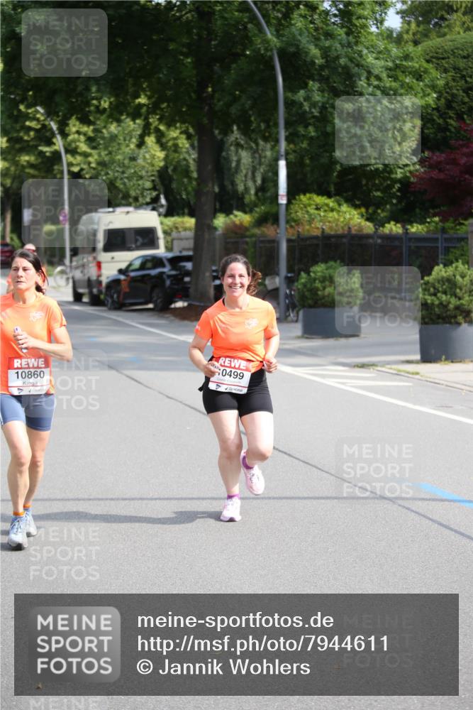 15.06.2025 - REWE Women's Run Jannik Wohlers http://msf.ph/oto/7944611 15.06.2025 09:43:50 Laufen 10860, 0499 meine-sportfotos.de