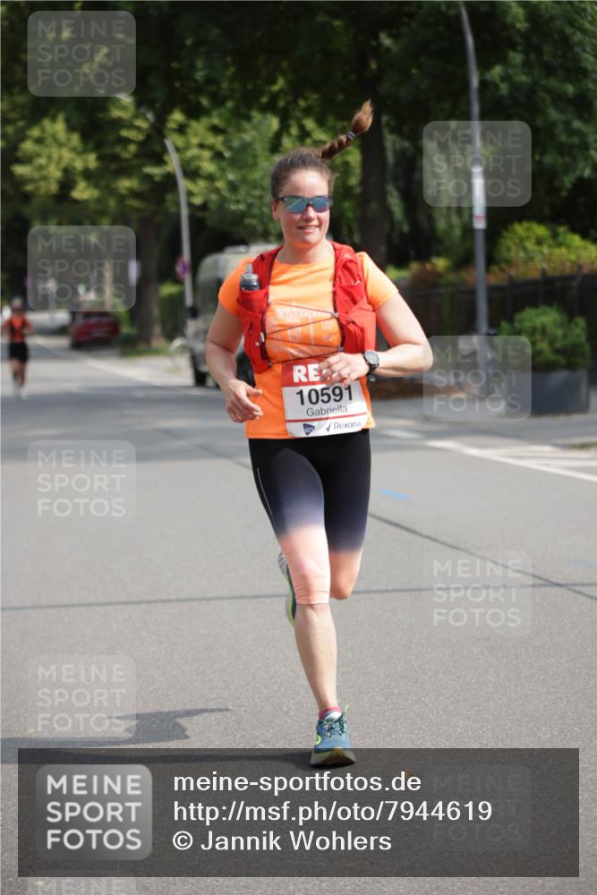 15.06.2025 - REWE Women's Run Jannik Wohlers http://msf.ph/oto/7944619 15.06.2025 08:47:46 Laufen 10591 meine-sportfotos.de