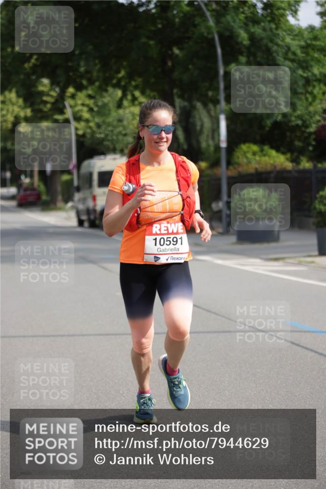 15.06.2025 - REWE Women's Run Jannik Wohlers http://msf.ph/oto/7944629 15.06.2025 08:47:46 Laufen 10591, 9 meine-sportfotos.de