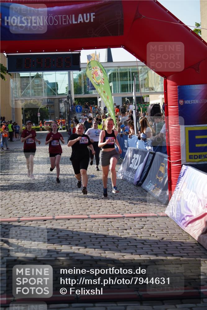 13.06.2025 - Holstenköstenlauf Felixshl http://msf.ph/oto/7944631 13.06.2025 18:10:06 Laufen 2932, 2938, 3122, 3155, 3954 meine-sportfotos.de