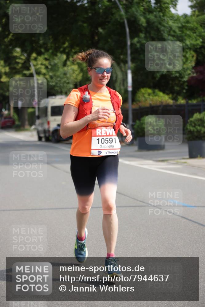 15.06.2025 - REWE Women's Run Jannik Wohlers http://msf.ph/oto/7944637 15.06.2025 08:47:46 Laufen 10591 meine-sportfotos.de