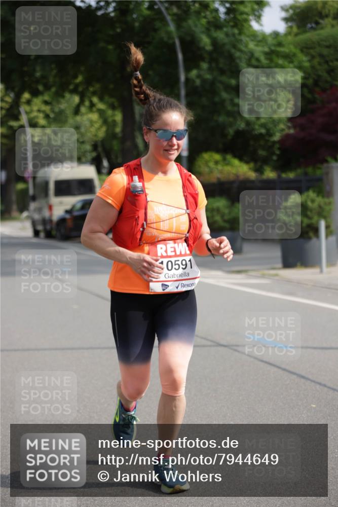 15.06.2025 - REWE Women's Run Jannik Wohlers http://msf.ph/oto/7944649 15.06.2025 08:47:46 Laufen 0591 meine-sportfotos.de