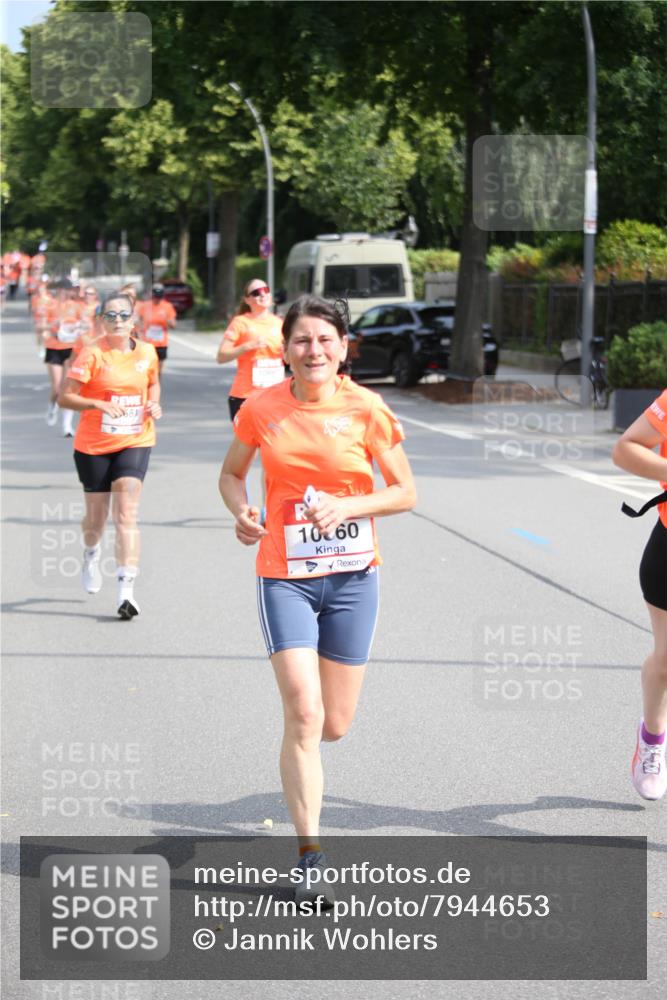 15.06.2025 - REWE Women's Run Jannik Wohlers http://msf.ph/oto/7944653 15.06.2025 09:43:51 Laufen 10060 meine-sportfotos.de